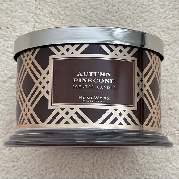 HomeWorx Candle 4 Wick Autumn Pinecone by Slatkin & Co. 18-oz - Picture 10 of 10